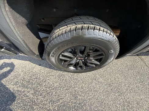 Certified 2023 GMC Sierra 1500 Pro w/ Graphite Edition image 40