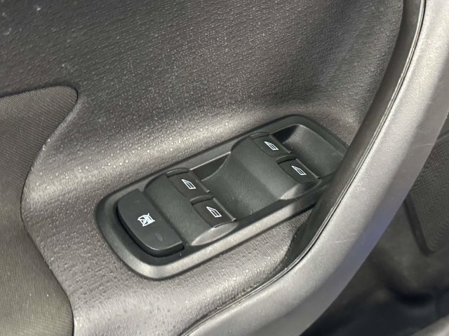 Used 2015 Ford Fiesta ST FWD image 30