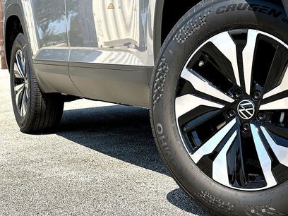 New 2026 Volkswagen Atlas SE