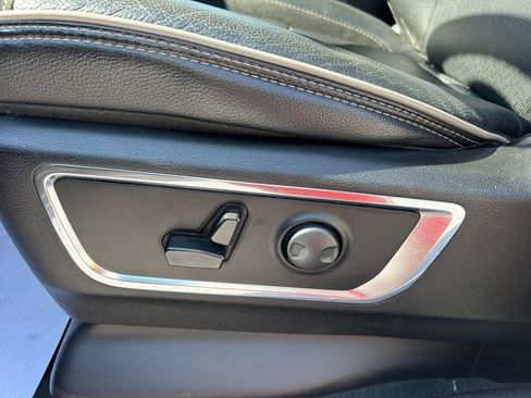 Used 2024 RAM 1500 Laramie image 14