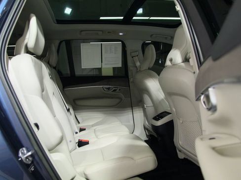 Used 2023 Volvo XC90 B6 Plus w/ Protection Package Premier AWD/4WD image 24