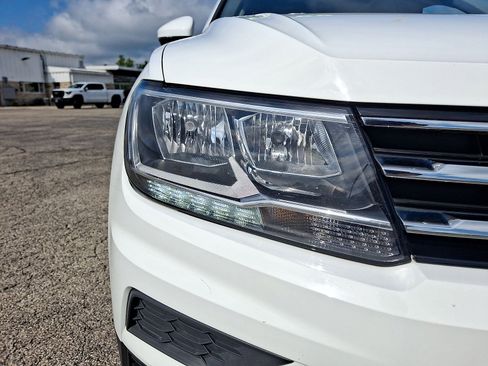 Used 2019 Volkswagen Tiguan SE w/ Panoramic Sunroof Package AWD/4WD image 28