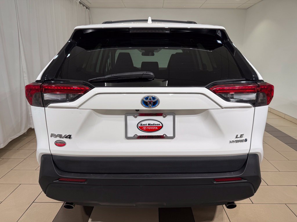 Certified 2024 Toyota RAV4 LE AWD/4WD image 4