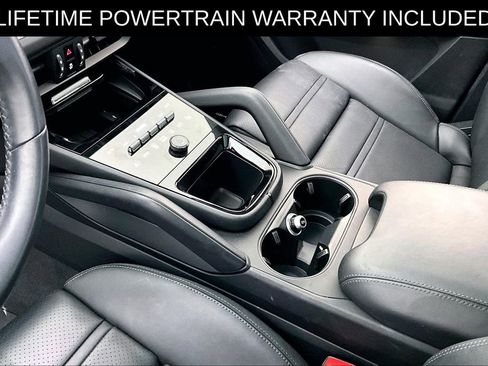 Used 2024 Porsche Cayenne S image 18