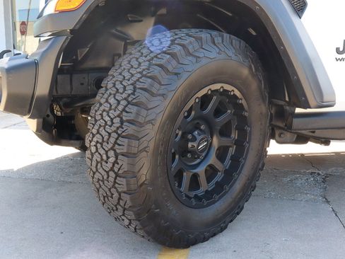 Used 2020 Jeep Wrangler Unlimited Sport AWD/4WD image 18