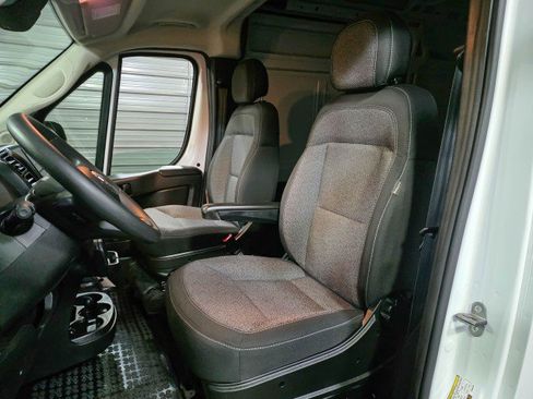 Used 2023 RAM ProMaster 2500 image 15
