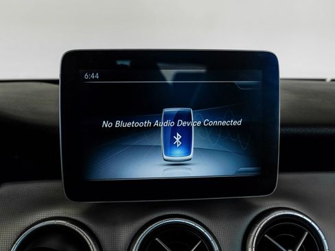 Used 2018 Mercedes-Benz CLA 250 image 28