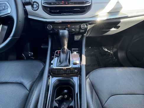 Used 2022 Jeep Compass Limited image 19