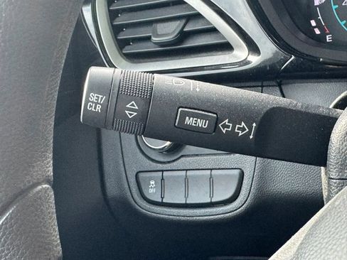 Used 2022 Chevrolet Spark LT FWD image 30