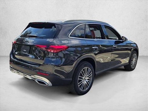 New 2026 Mercedes-Benz GLC 300 image 2