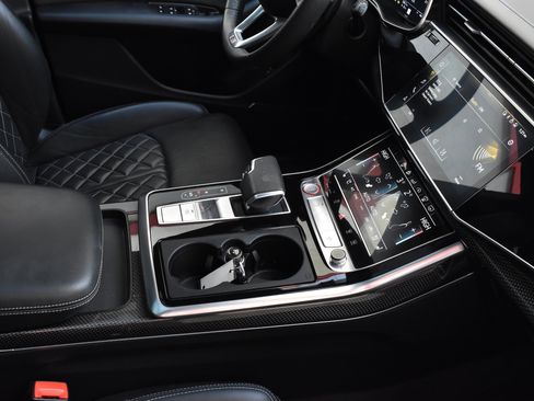 Used 2020 Audi SQ8 Prestige w/ Prestige Package image 28