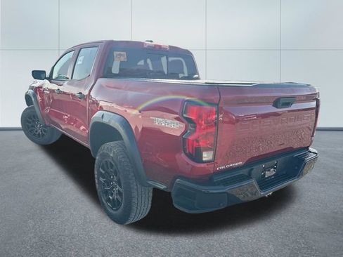 Used 2024 Chevrolet Colorado Trail Boss w/ Technology Package AWD/4WD image 2