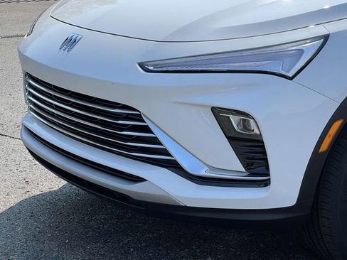 Used 2025 Buick Envista Preferred w/ Convenience I Package image 10