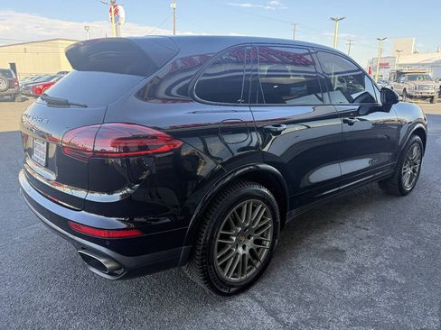 Used 2017 Porsche Cayenne Platinum Edition AWD/4WD image 6