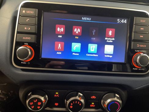 Used 2025 Nissan Versa SV w/ Trunk Package FWD image 7