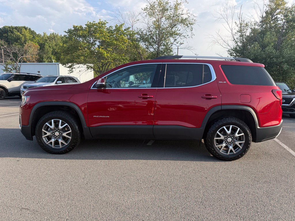 Used 2022 GMC Acadia SLE w/ Driver Convenience Package FWD image 4
