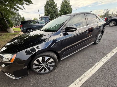 Used 2016 Volkswagen Jetta SEL Premium FWD image 3