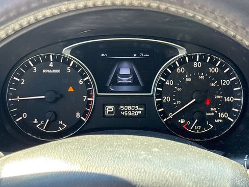 Used 2015 Nissan Pathfinder SL w/ SL Tech Package image 22