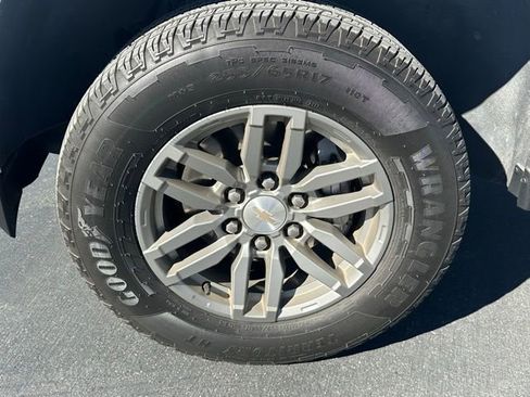 Certified 2023 Chevrolet Colorado LT w/ LT Convenience Package image 31