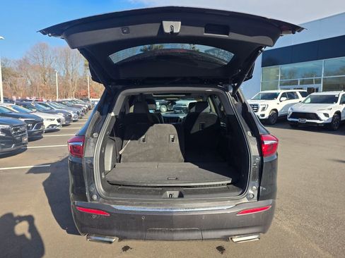 Used 2020 Buick Enclave Essence image 32