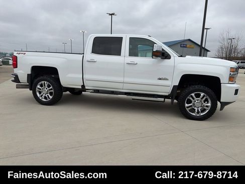Used 2016 Chevrolet Silverado 2500 High Country w/ Duramax Plus Package image 25