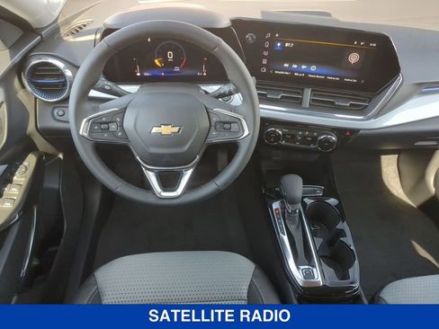 New 2026 Chevrolet Trax LT w/ Driver Confidence Package FWD image 17
