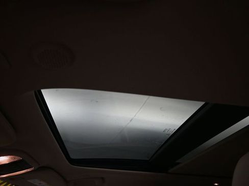 Used 2020 Jeep Grand Cherokee Limited w/ Luxury Group II image 19