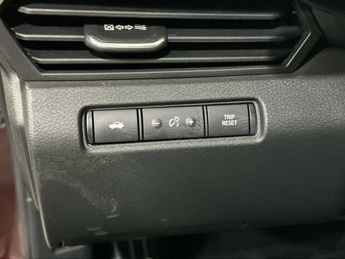 Used 2023 Nissan Altima 2.5 SV image 17