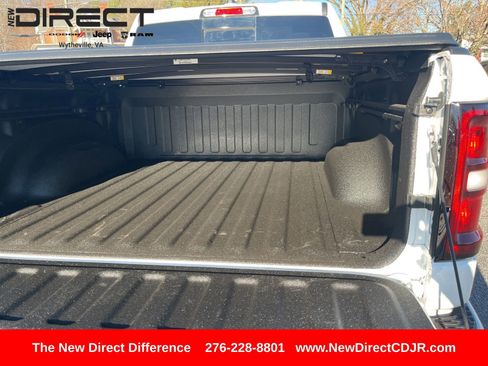 New 2026 RAM 1500 4x4 Crew Cab image 33