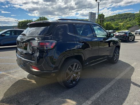 New 2025 Jeep Compass Limited w/ High Altitude Package image 3