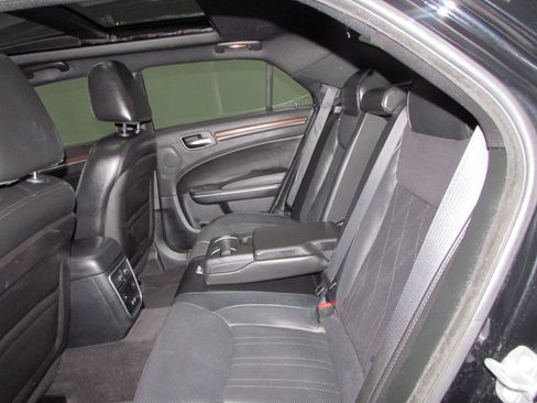 Used 2018 Chrysler 300 C w/ Sun, Sound & Nav Package image 23