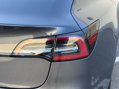 Used 2023 Tesla Model 3 Standard Range image 27