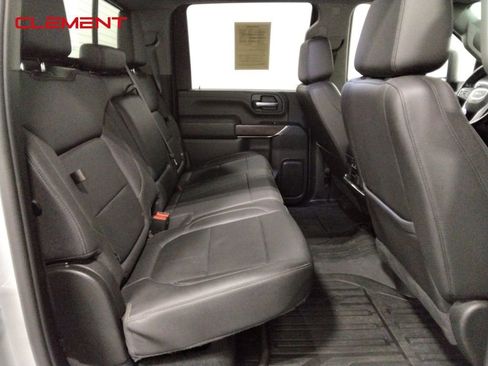 Used 2022 GMC Sierra 2500 SLT w/ SLT Convenience Package image 33