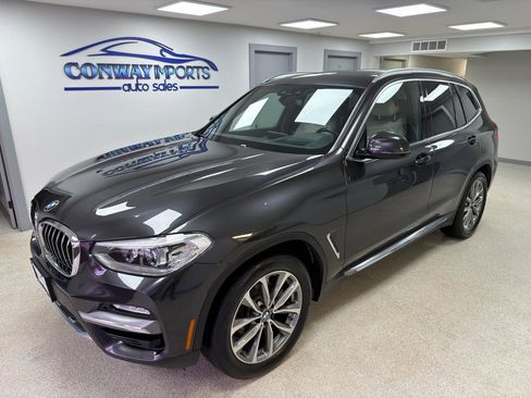 Used 2019 BMW X3 xDrive30i w/ Premium Package image 2