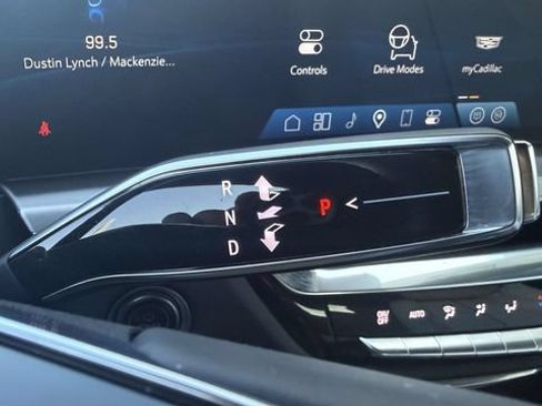 Certified 2024 Cadillac Lyriq Luxury AWD/4WD image 41