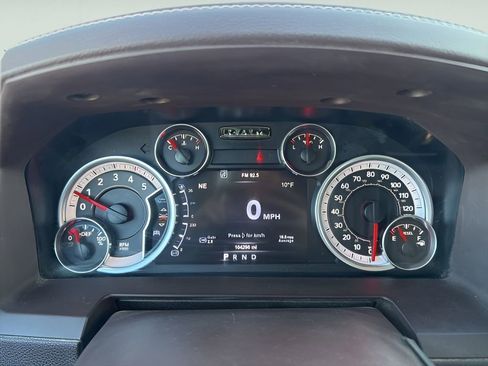 Used 2015 RAM 3500 Laramie image 27