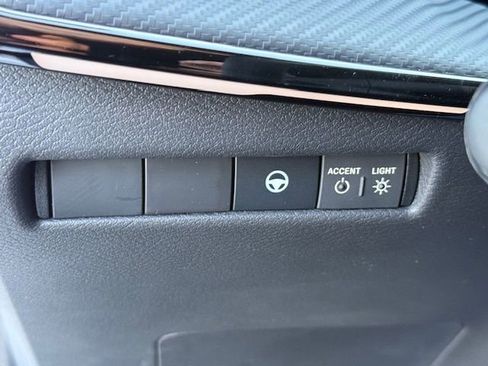 New 2025 Nissan Kicks SR w/ Illumination Package image 29
