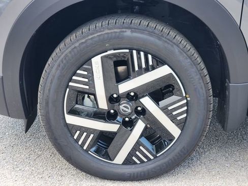 New 2026 Nissan Kicks SV image 7