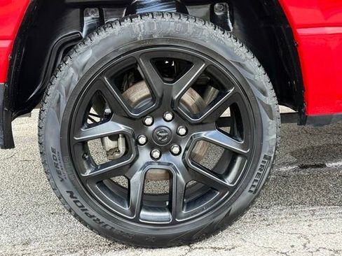 Used 2024 RAM 1500 Laramie AWD/4WD image 12