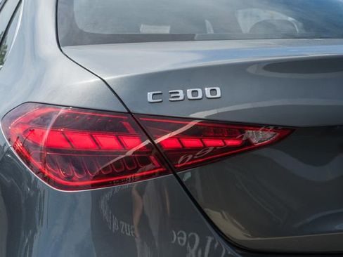 Used 2023 Mercedes-Benz C 300 4MATIC Sedan image 7