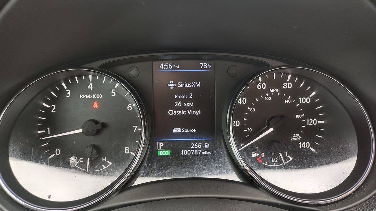 Used 2020 Nissan Rogue S FWD image 17