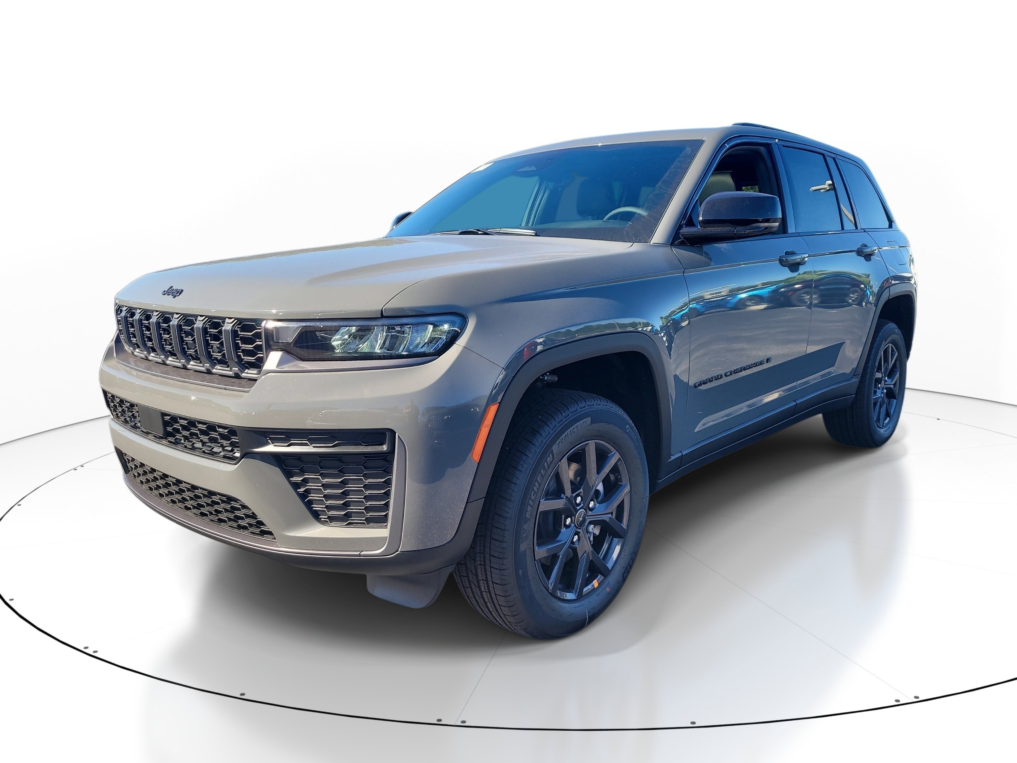 New 2027 Jeep Grand Cherokee Altitude RWD image 4