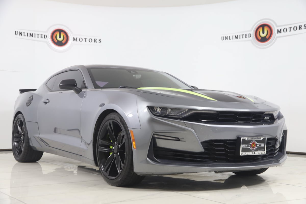 Used 2020 Chevrolet Camaro SS RWD image 23