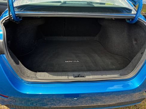 Used 2025 Nissan Sentra SV FWD image 25
