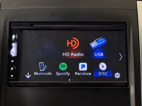 Used 2010 Nissan Frontier SE RWD image 19