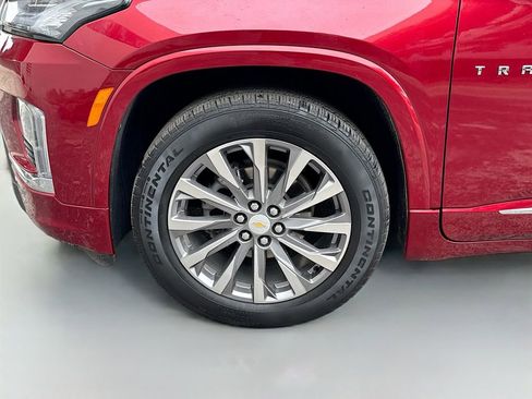 Used 2023 Chevrolet Traverse Premier FWD image 34