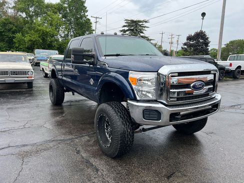Used 2011 Ford F250 XLT w/ Snow Plow Prep Pkg image 3