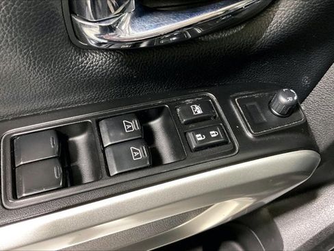 Used 2018 Nissan Titan PRO-4X w/ Pro-4x Convenience Package image 40