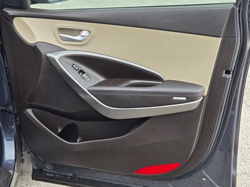 Used 2017 Hyundai Santa Fe Sport FWD image 28