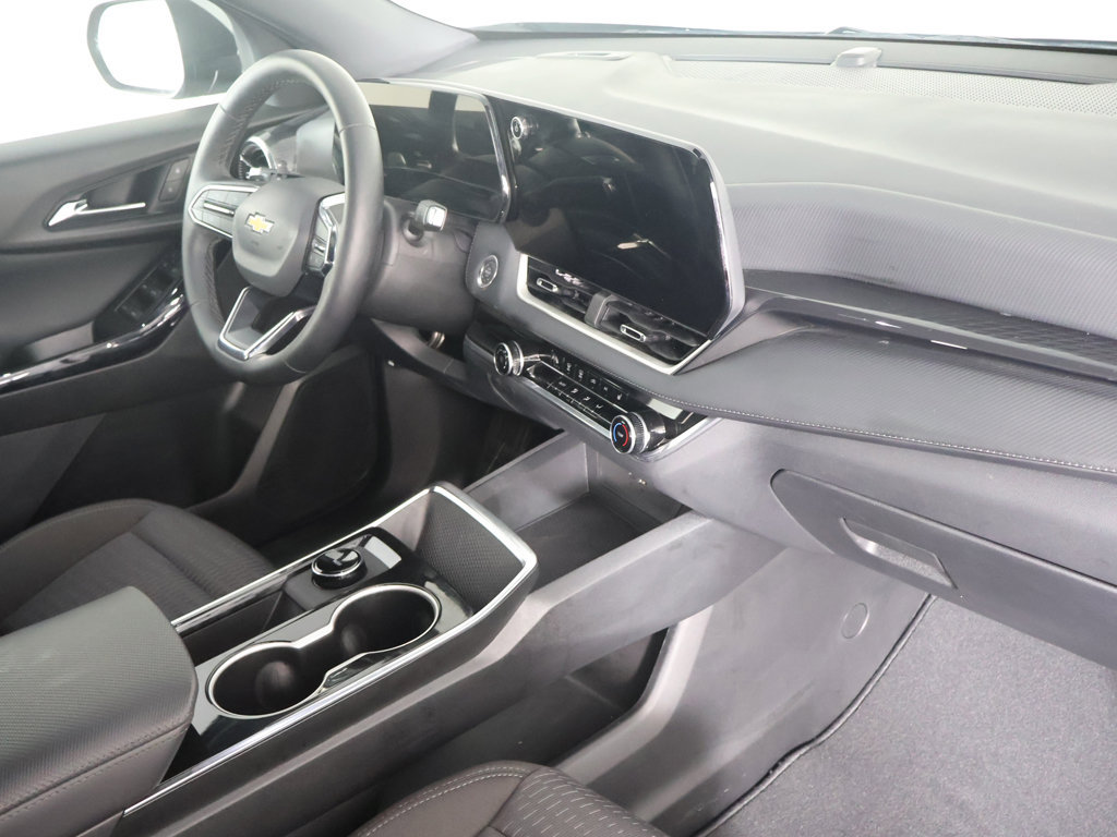 Used 2026 Chevrolet Equinox LT FWD image 30